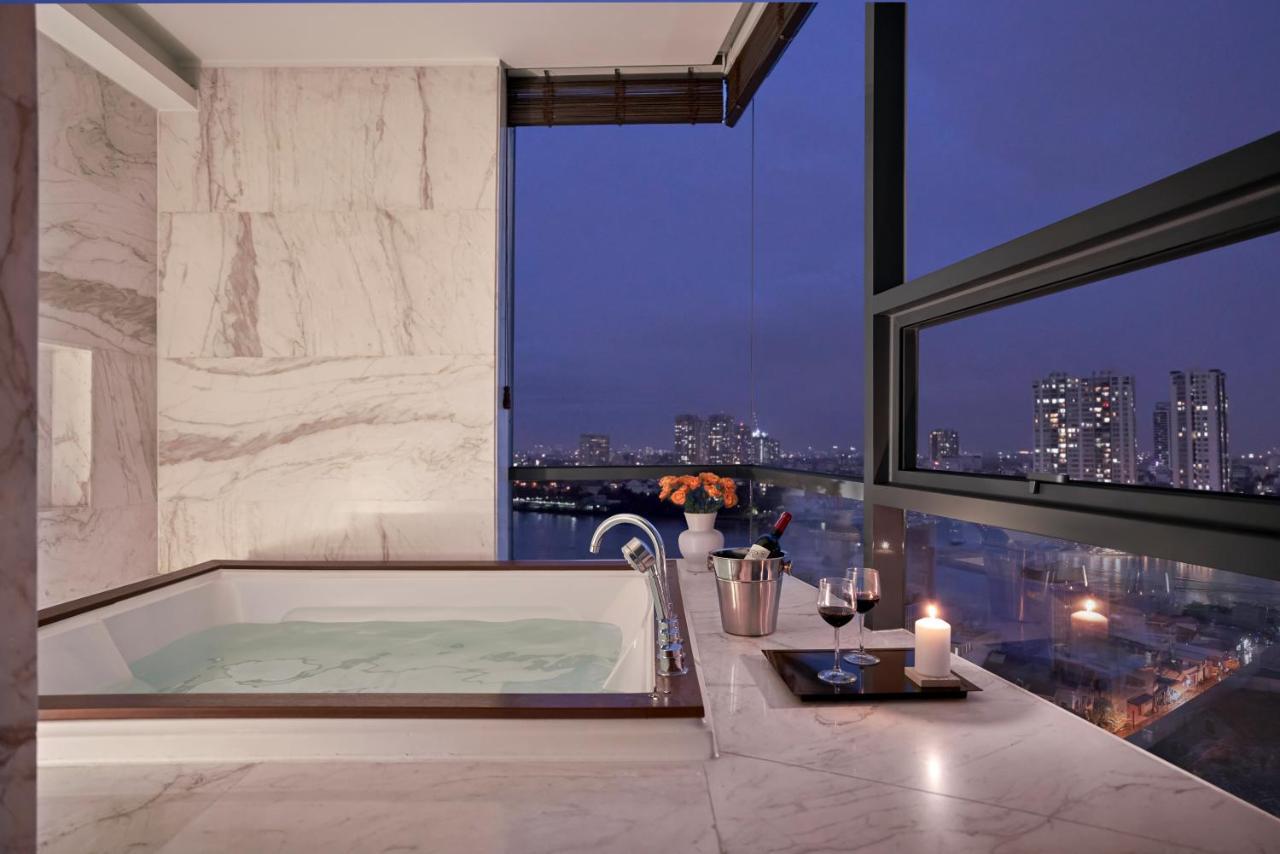 Oakwood Hotel & Apartments Saigon Ho Chi Minh City Exterior photo
